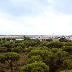 Blife Rya Private - Airport Homestay Faro